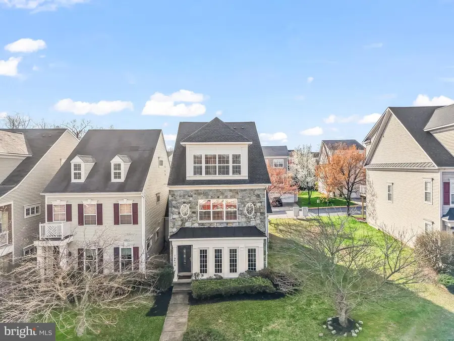 16454 Kenneweg Ct, Woodbridge, VA 22191 - #3