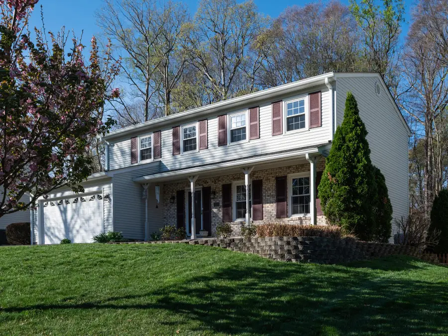 3213 Manitoba Dr, Woodbridge, VA 22192 - #3