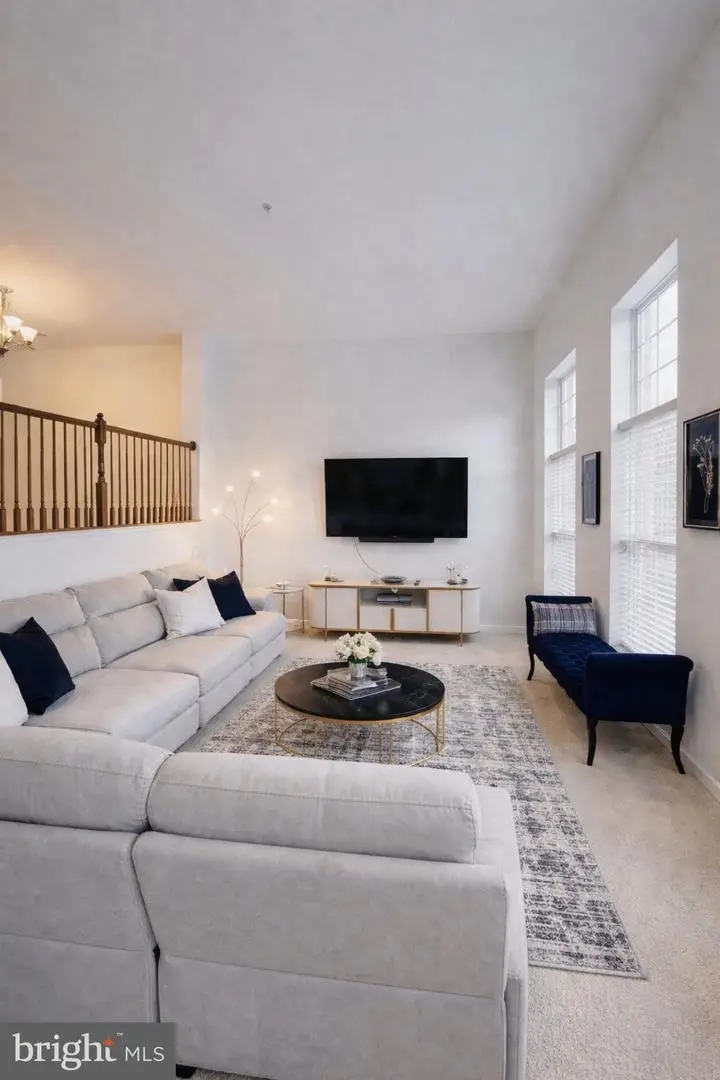 6060 Aster Haven Cir, Haymarket, VA 20169 - #2