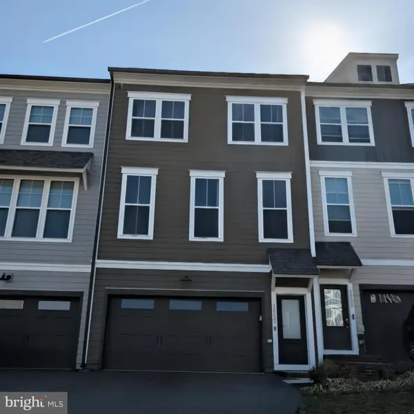 1657 Aspen Poplar Rd, DUMFRIES, VA 22026