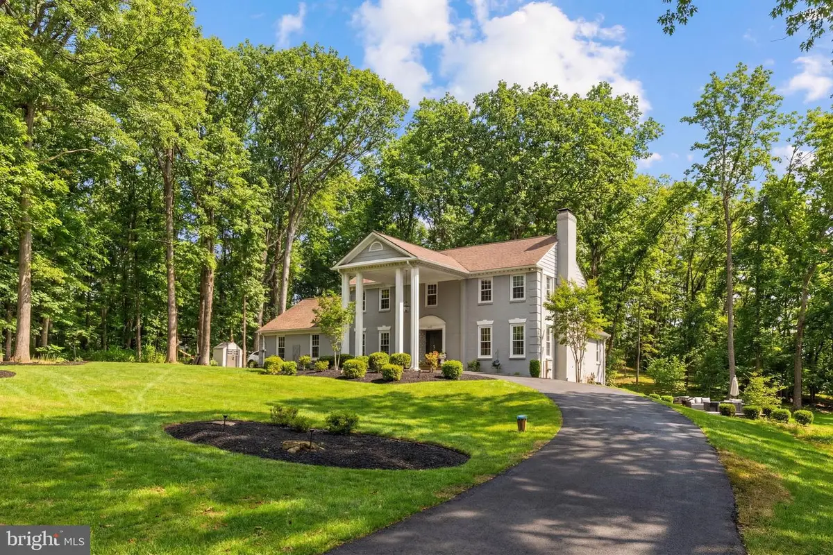 4341 Banbury Dr, Gainesville, VA 20155 - #1