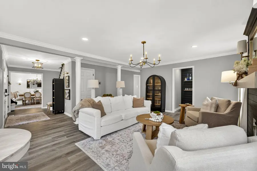 4341 Banbury Dr, Gainesville, VA 20155 - #2