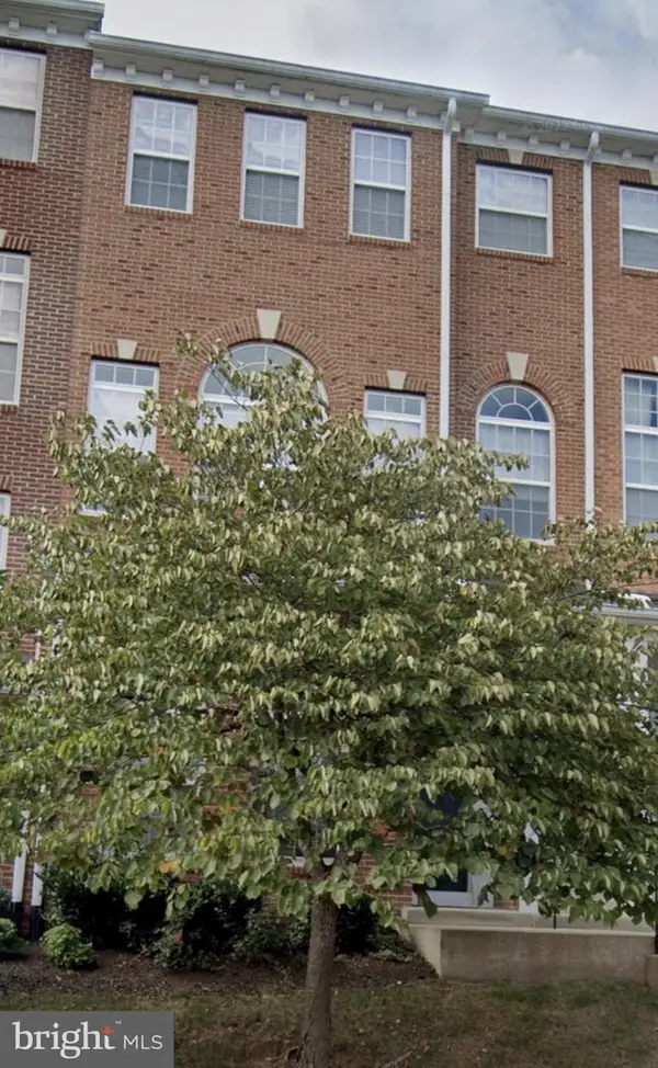 15212 Rosemont Manor Dr, HAYMARKET, VA 20169