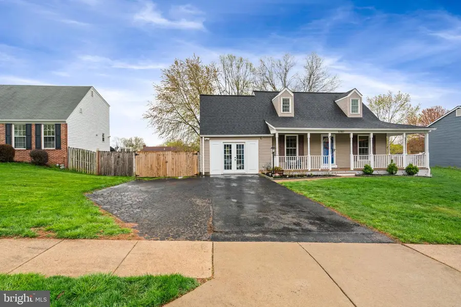 5787 Riverside Dr, Woodbridge, VA 22193 - #2