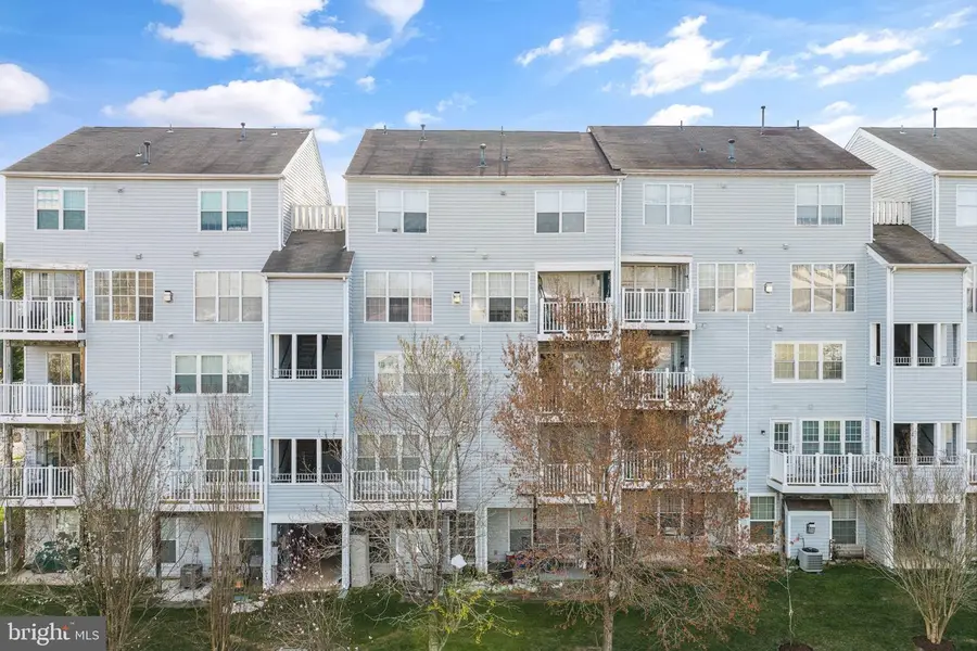 11712 Tolson Pl #304, Woodbridge, VA 22192 - #3