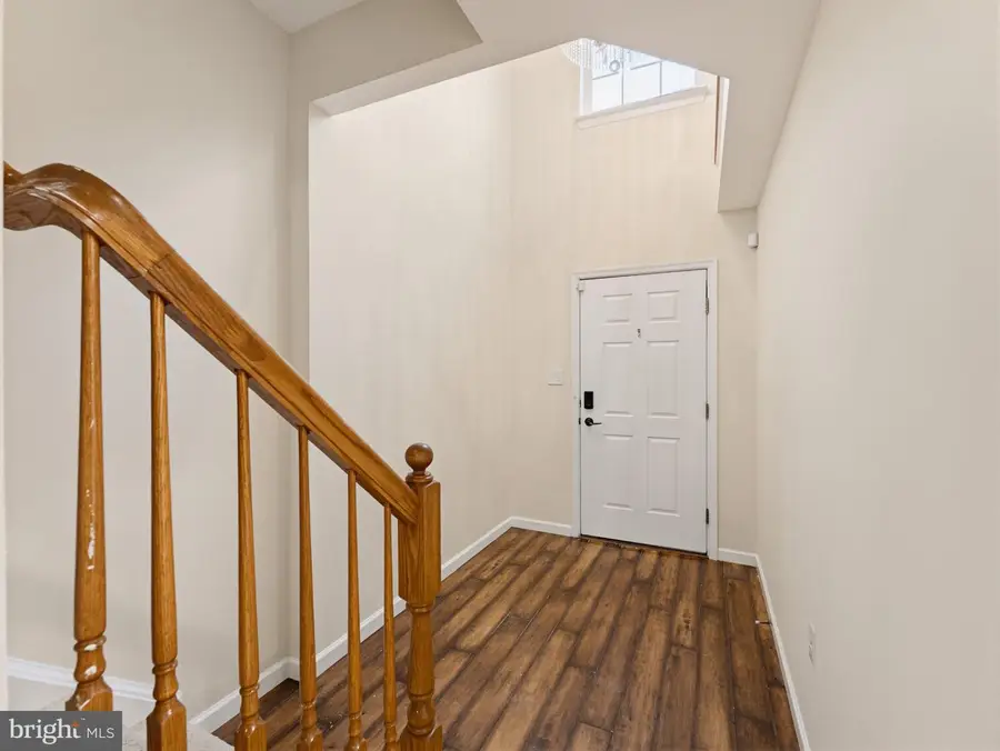 12212 Densmore Ct, Woodbridge, VA 22192 - #3