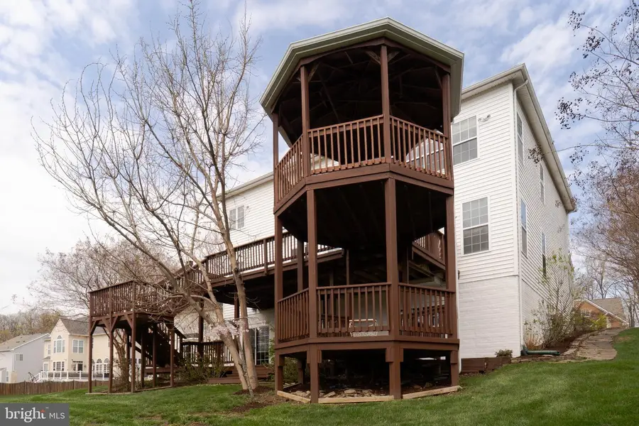 16309 Sandy Ridge Ct, Woodbridge, VA 22191 - #2