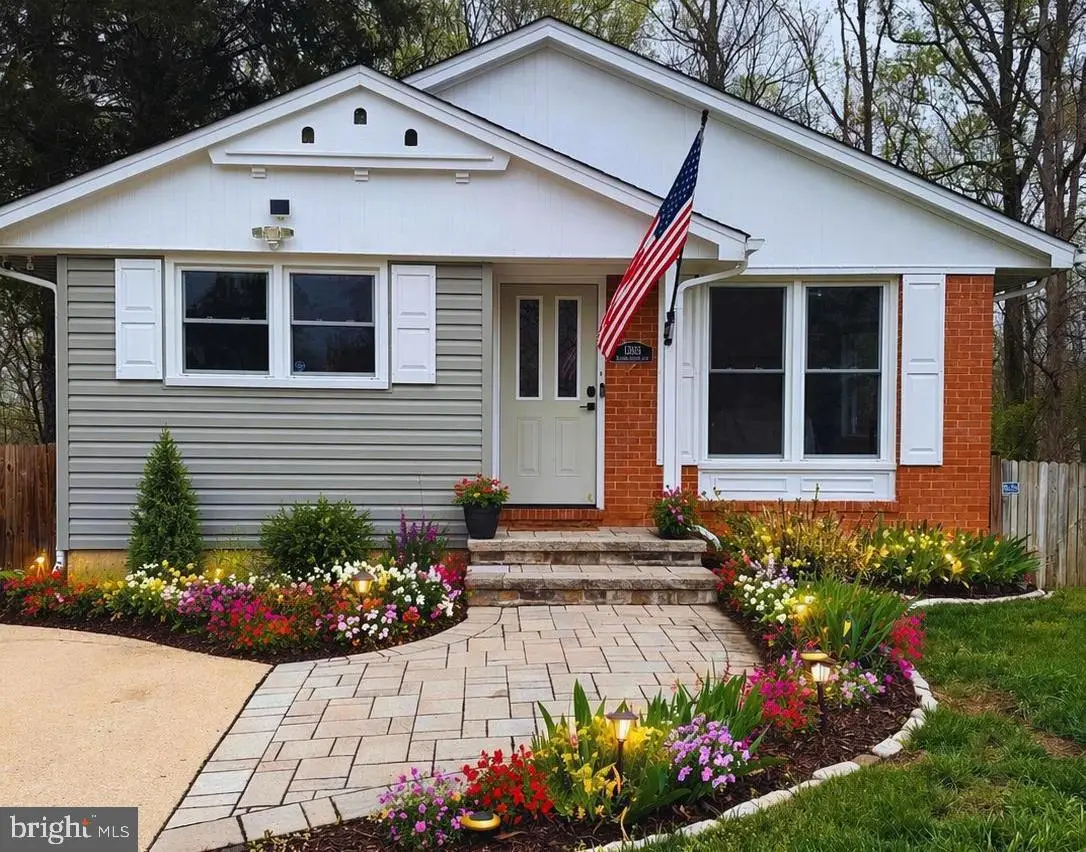 12655 Valleywood Dr, Woodbridge, VA 22192 - #1