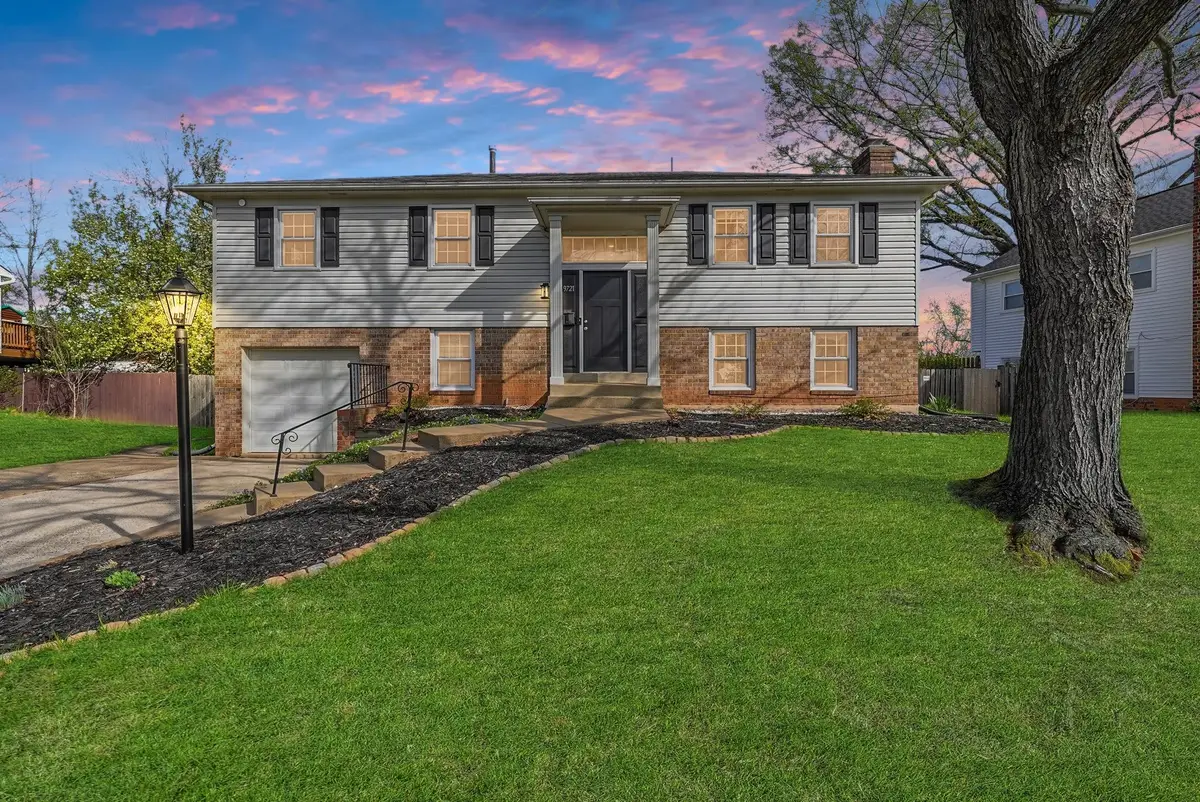 9721 Copeland Dr, Manassas, VA 20109 - #1