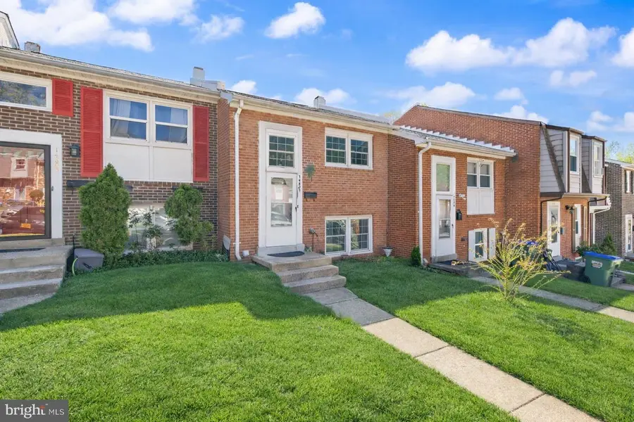 14807 Anderson Ct, Woodbridge, VA 22193 - #2