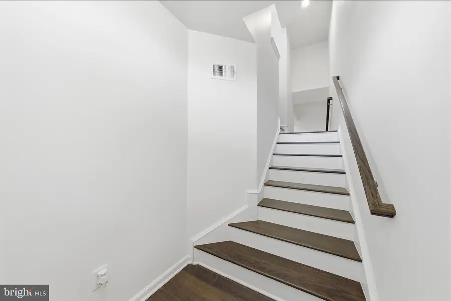 8966 Bridle Ridge Ln, Manassas, VA 20110 - #3