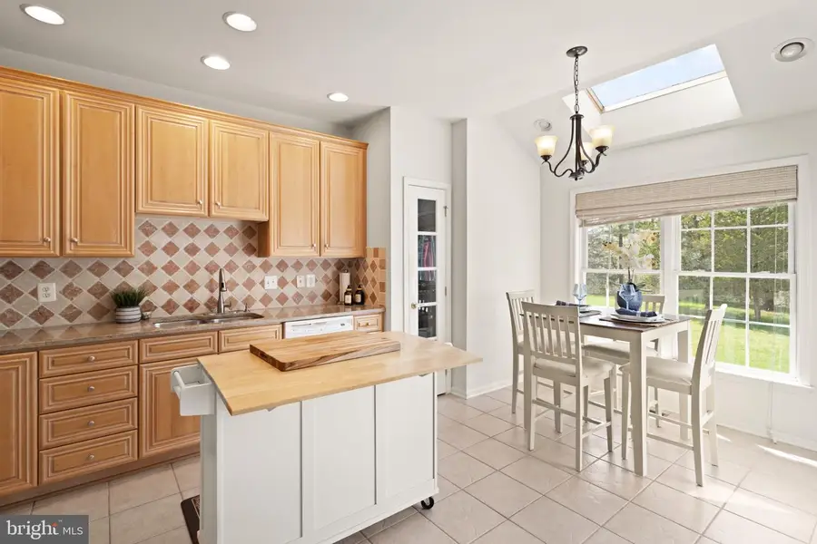 5652 Wheelwright Way, Haymarket, VA 20169 - #3