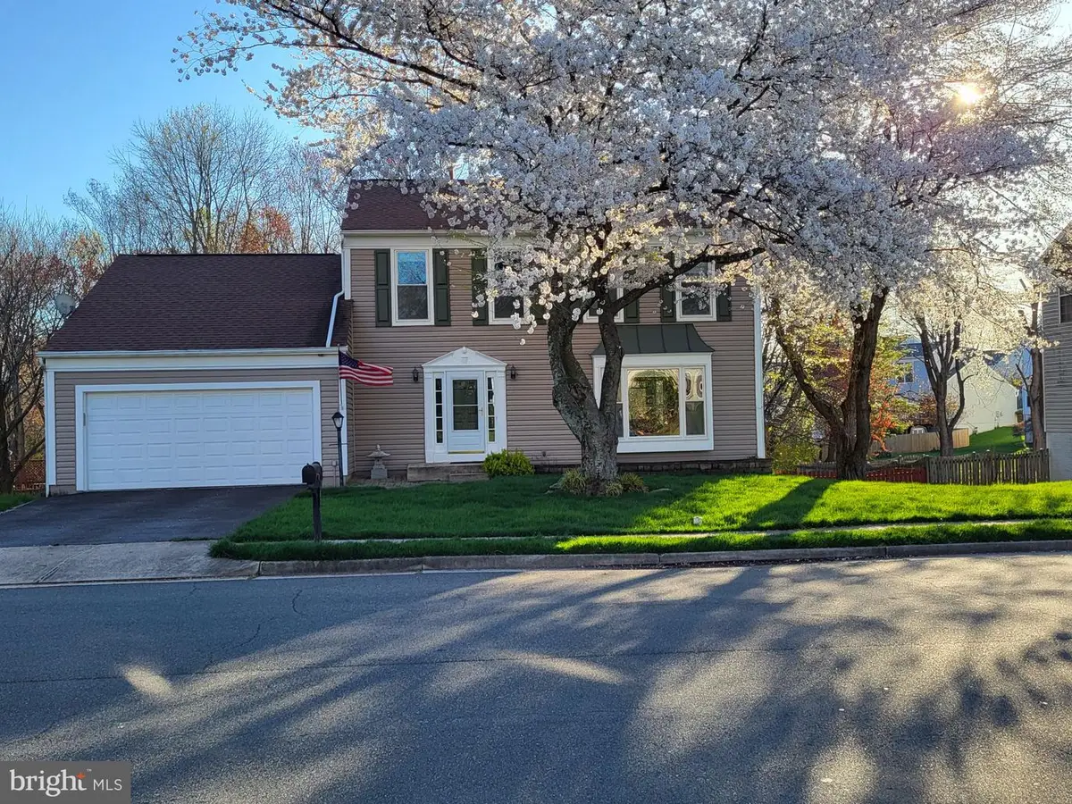 13223 Oak Farm Dr, Woodbridge, VA 22192 - #1
