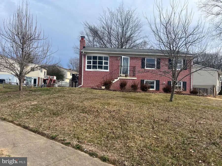 13909 Mattapony Dr, Woodbridge, VA 22193 - #2