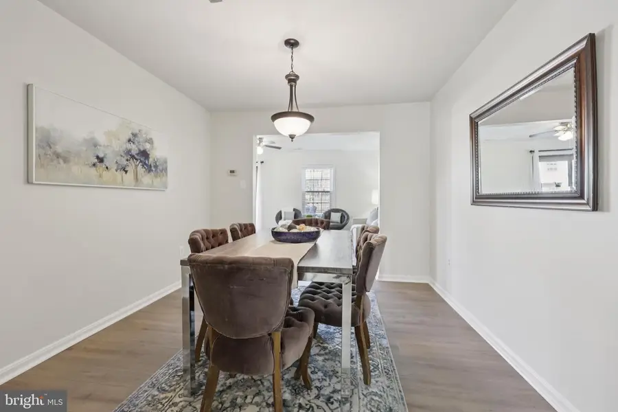 2874 Bowes Ln, Woodbridge, VA 22193 - #3