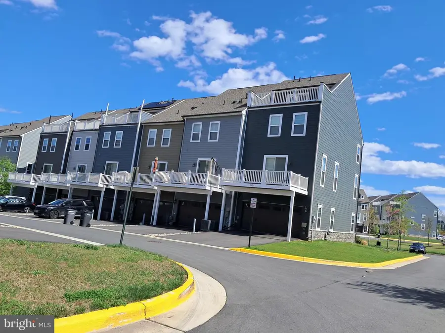 1654 Bay Cedar Dr, Dumfries, VA 22025 - #3