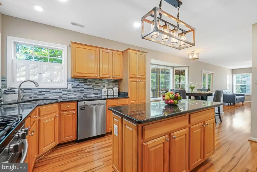 7748 Roseberry Farm Dr, Manassas, VA 20111 - #2