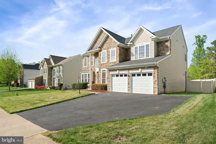 5072 Two Chimneys Ct, Woodbridge, VA 22193 - #3