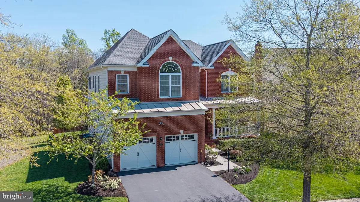 5800 Waterloo Bridge Cir, Haymarket, VA 20169 - #1