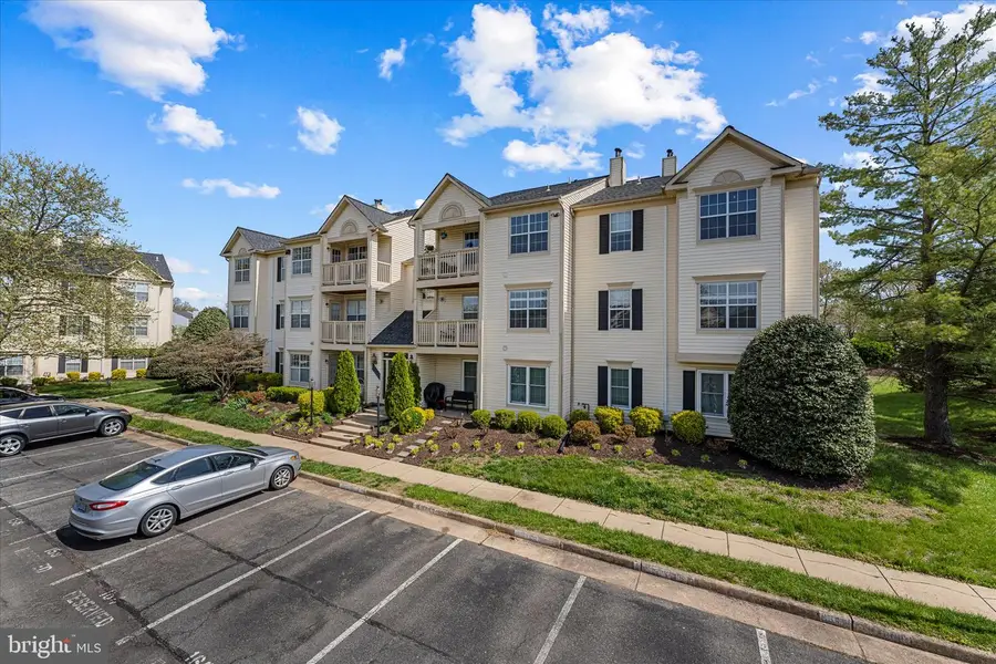 10998 Koman Cir #203, Manassas, VA 20109 - #2