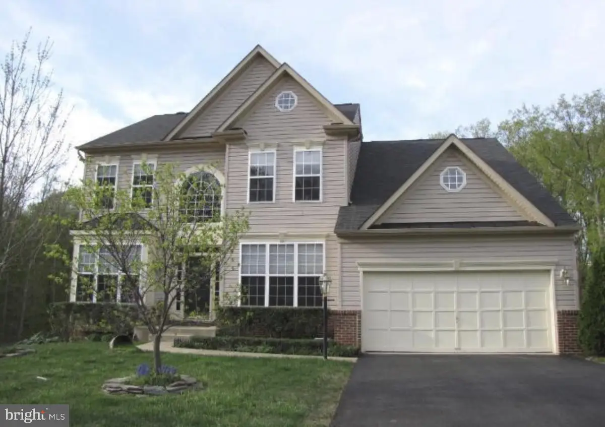 4255 Pemberley Ct, Woodbridge, VA 22193 - #1