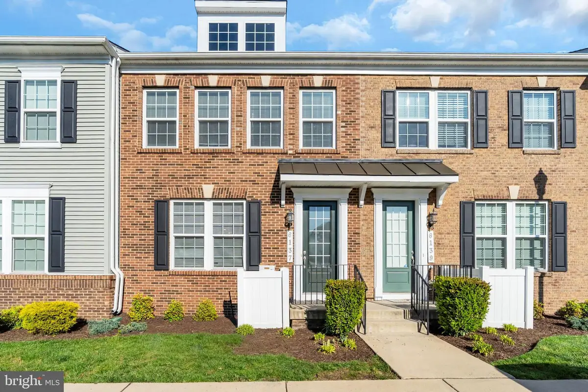 6137 Camerons Ferry Dr, Haymarket, VA 20169 - #1