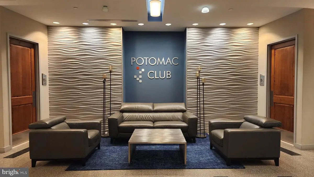 14501 Barkham Dr, Woodbridge, VA 22191 - #1