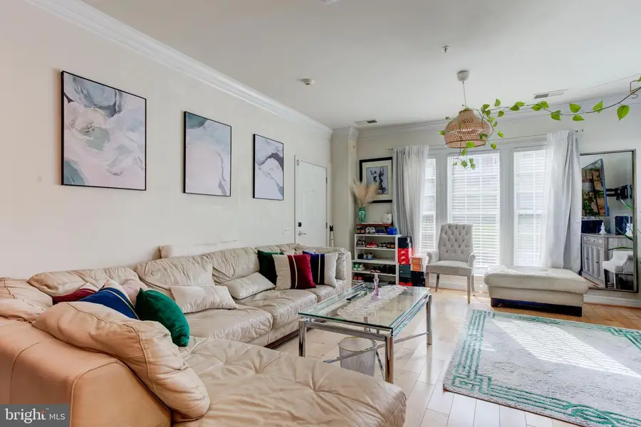 14501 Barkham Dr, Woodbridge, VA 22191 - #3