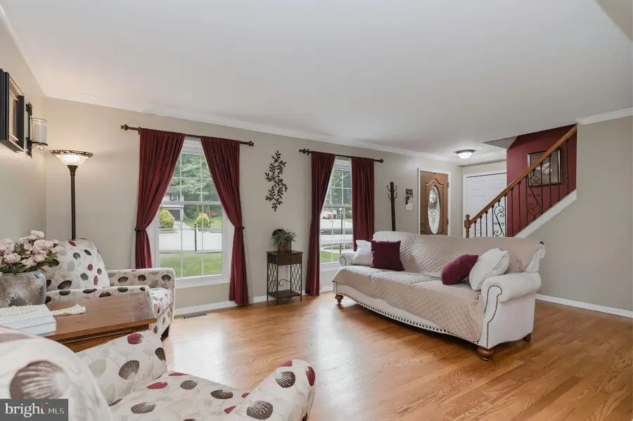 2502 Tabor Ct, Woodbridge, VA 22191 - #2
