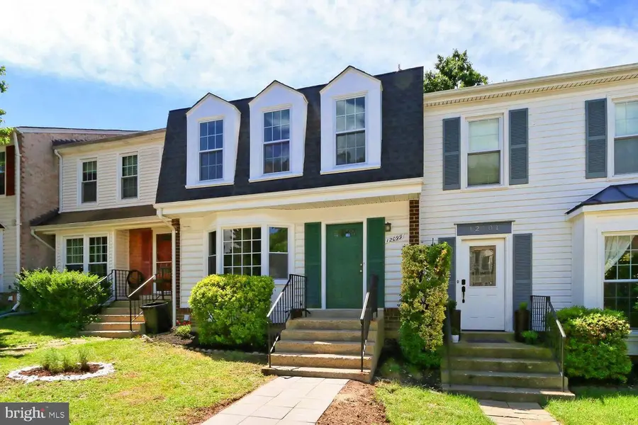 12099 Winona Dr, Woodbridge, VA 22192 - #2
