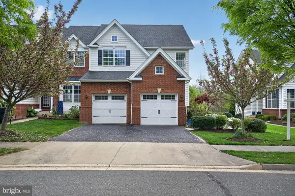 15495 Gossoms Store Ct, HAYMARKET, VA 20169