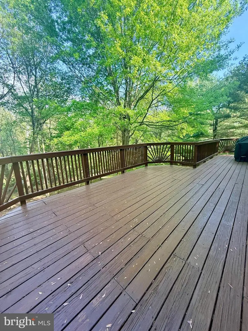 5500 Liber Ct, Gainesville, VA 20155 - #2