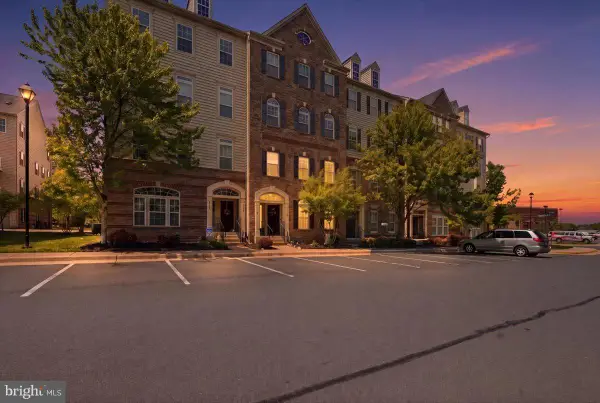 6912 Kona Dr, GAINESVILLE, VA 20155