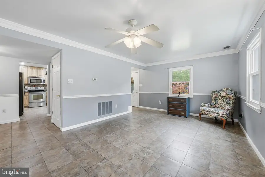 7309 Castle Rd, Manassas, VA 20109 - #2