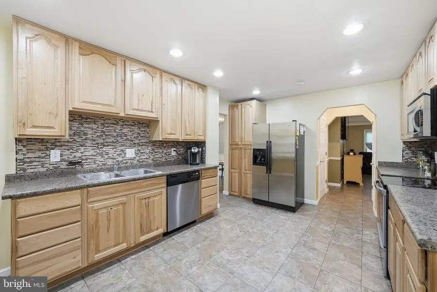 7309 Castle Rd, Manassas, VA 20109 - #3