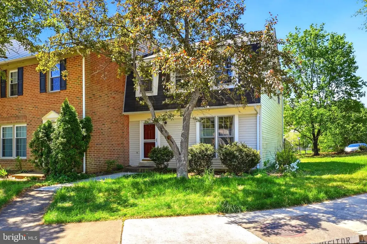 12800 Tumbling Brook Ln, Woodbridge, VA 22192 - #1