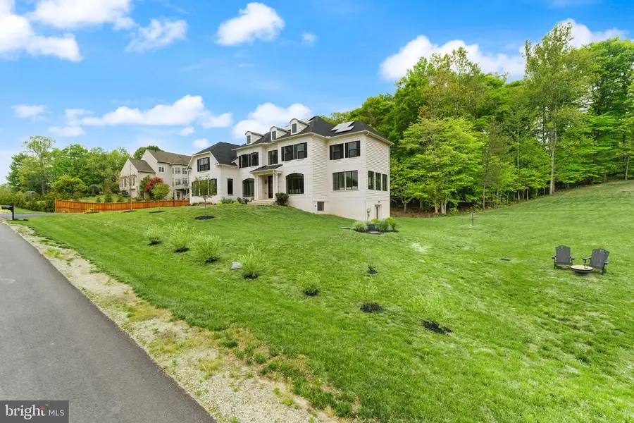 5606 Beachview Creek Dr, Woodbridge, VA 22192 - #3