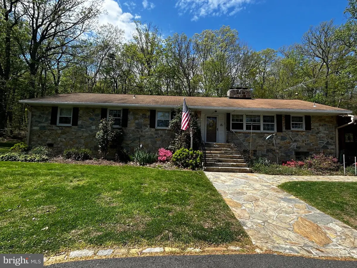 2112 Youngs Dr, Haymarket, VA 20169 - #1