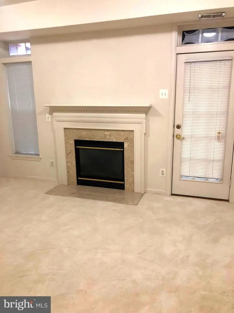 4133 Cressida Pl, Woodbridge, VA 22192 - #3