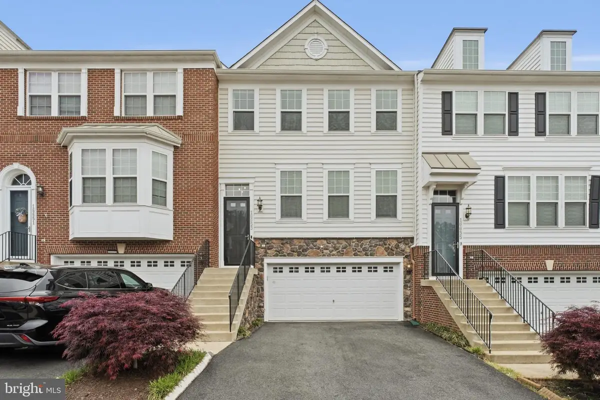16653 Danridge Manor Dr, Woodbridge, VA 22191 - #1