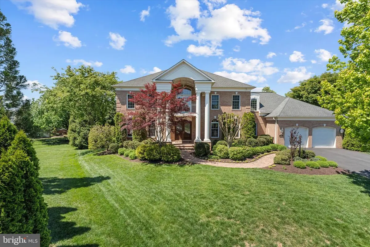 8382 Pedigrue Ct, Gainesville, VA 20155 - #1