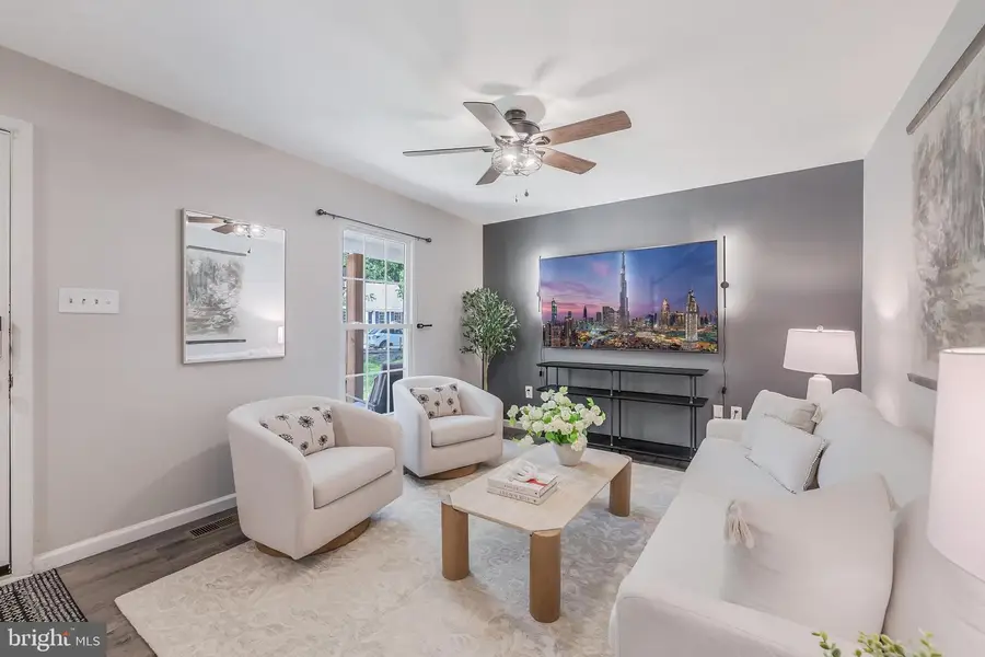 13822 Rockford Ct, Woodbridge, VA 22193 - #3