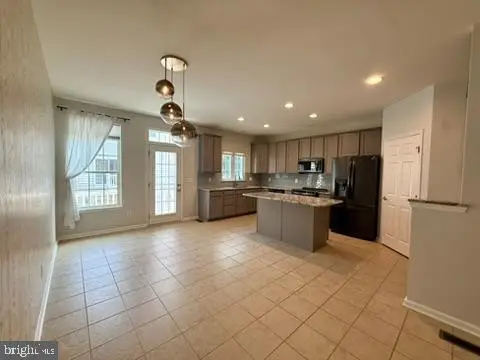 7015 Trek Way, Gainesville, VA 20155 - #3