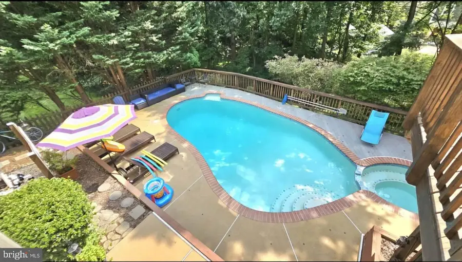 13676 Andorra Dr, Woodbridge, VA 22193 - #2