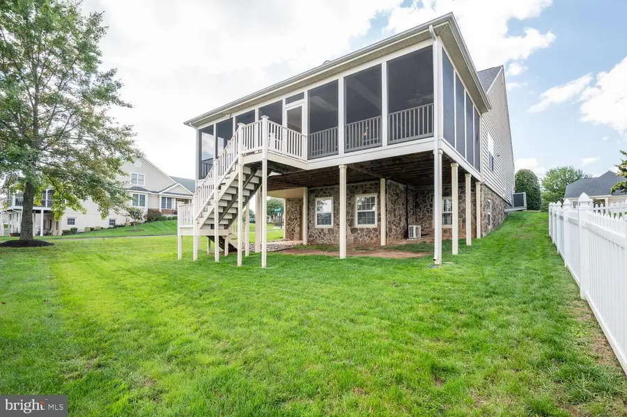 6005 Piney Grove Way, Gainesville, VA 20155 - #2