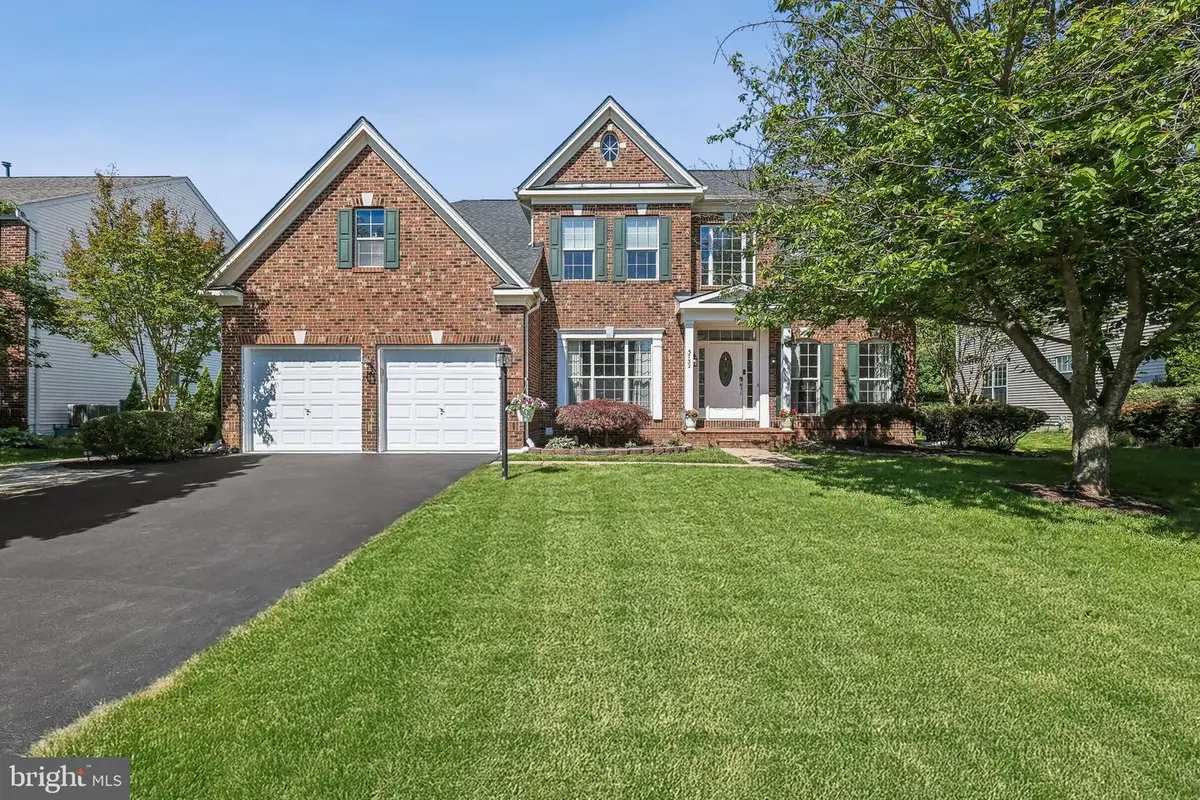 5732 Caribbean Ct, Haymarket, VA 20169 - #1