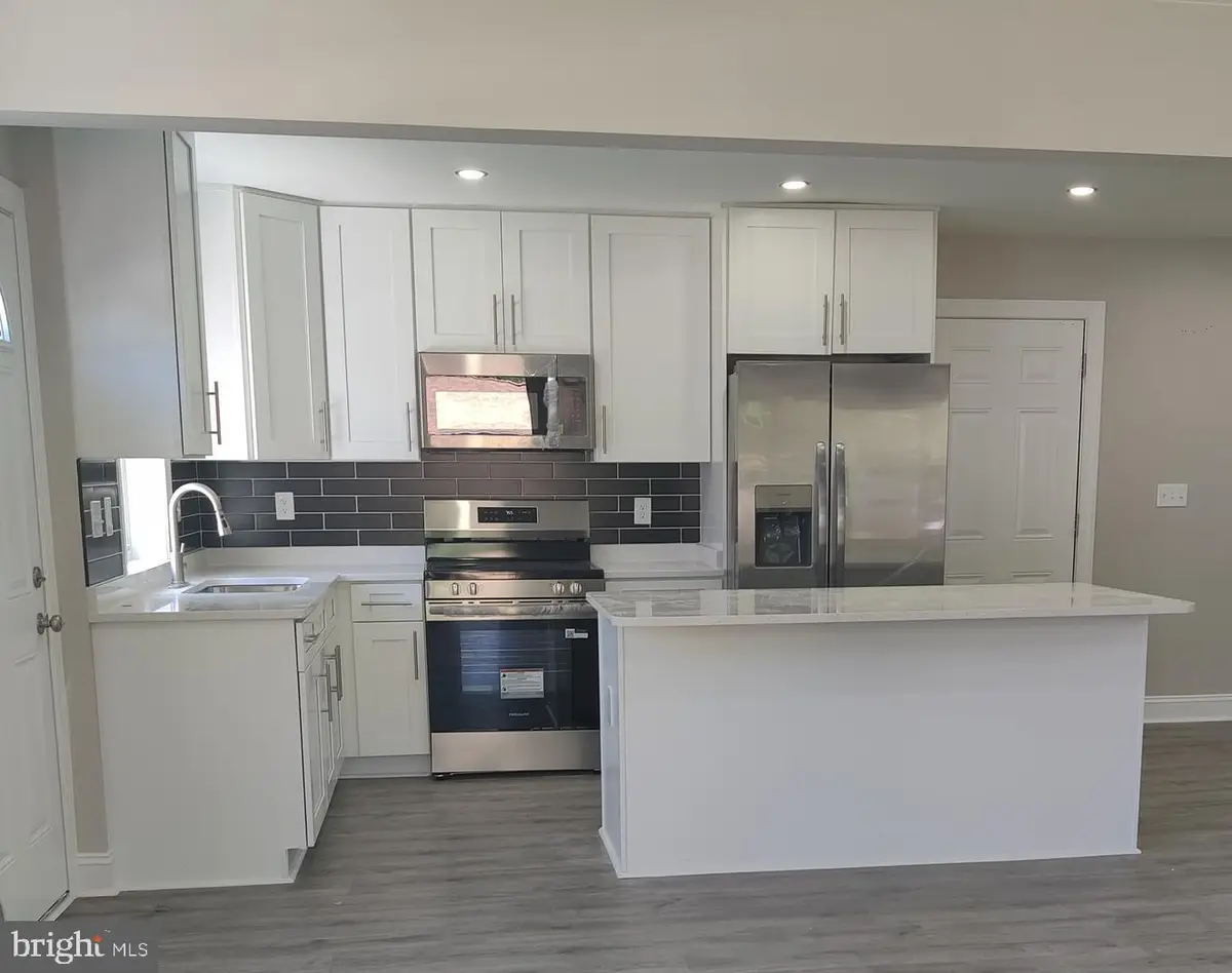 1419 E St, Woodbridge, VA 22191 - #1