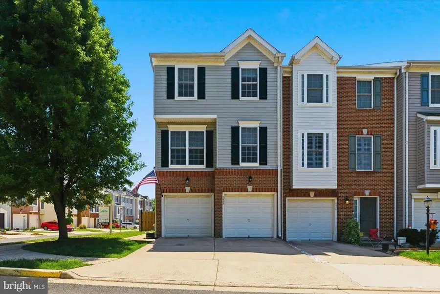 8928 Brewer Creek Pl, Manassas, VA 20109 - #2
