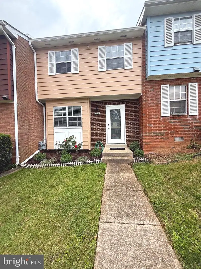 14870 Emberdale Dr, Woodbridge, VA 22193 - #1