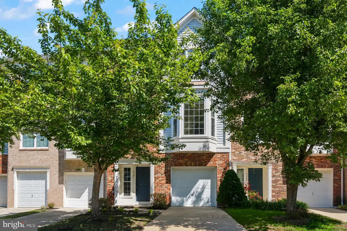 3641 Bracknell Dr, Woodbridge, VA 22192 - #1